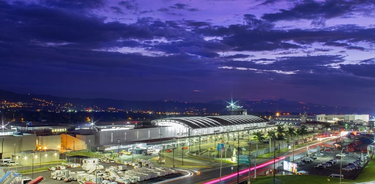 Icelandair SJO Terminal