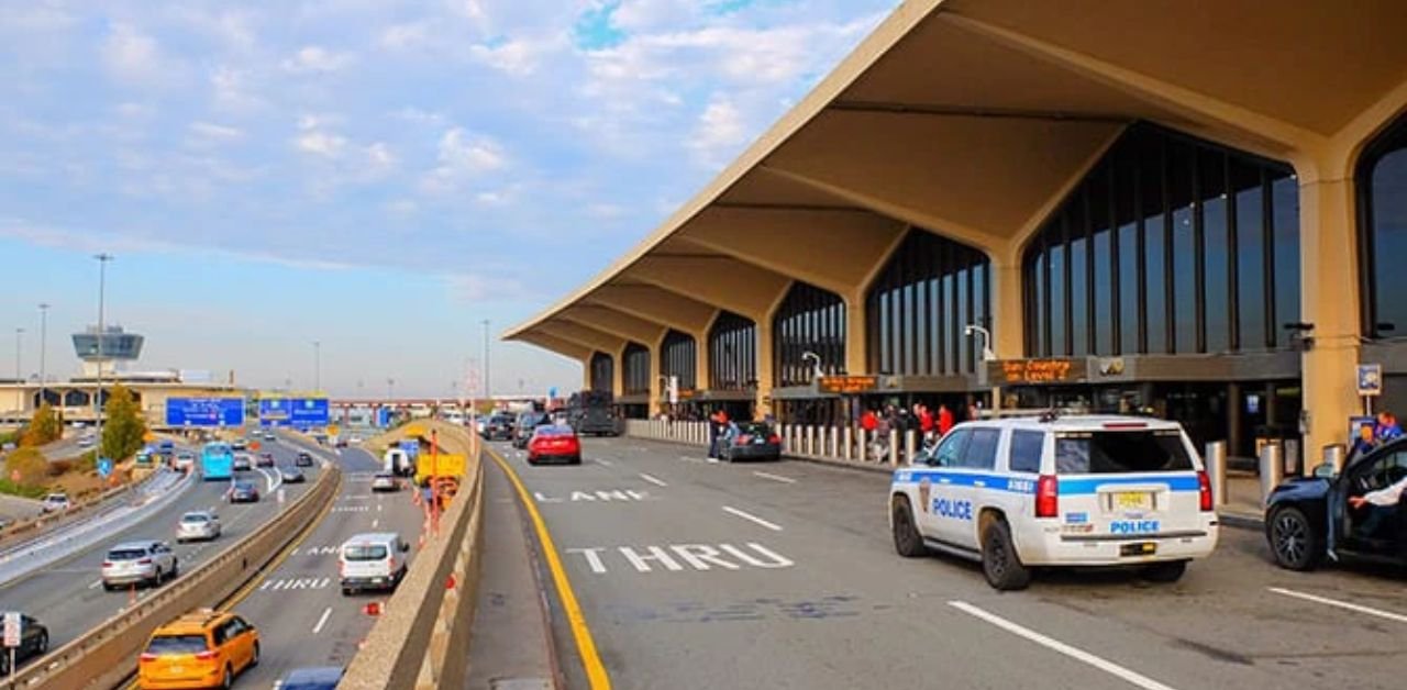 Scoot Airlines EWR Terminal